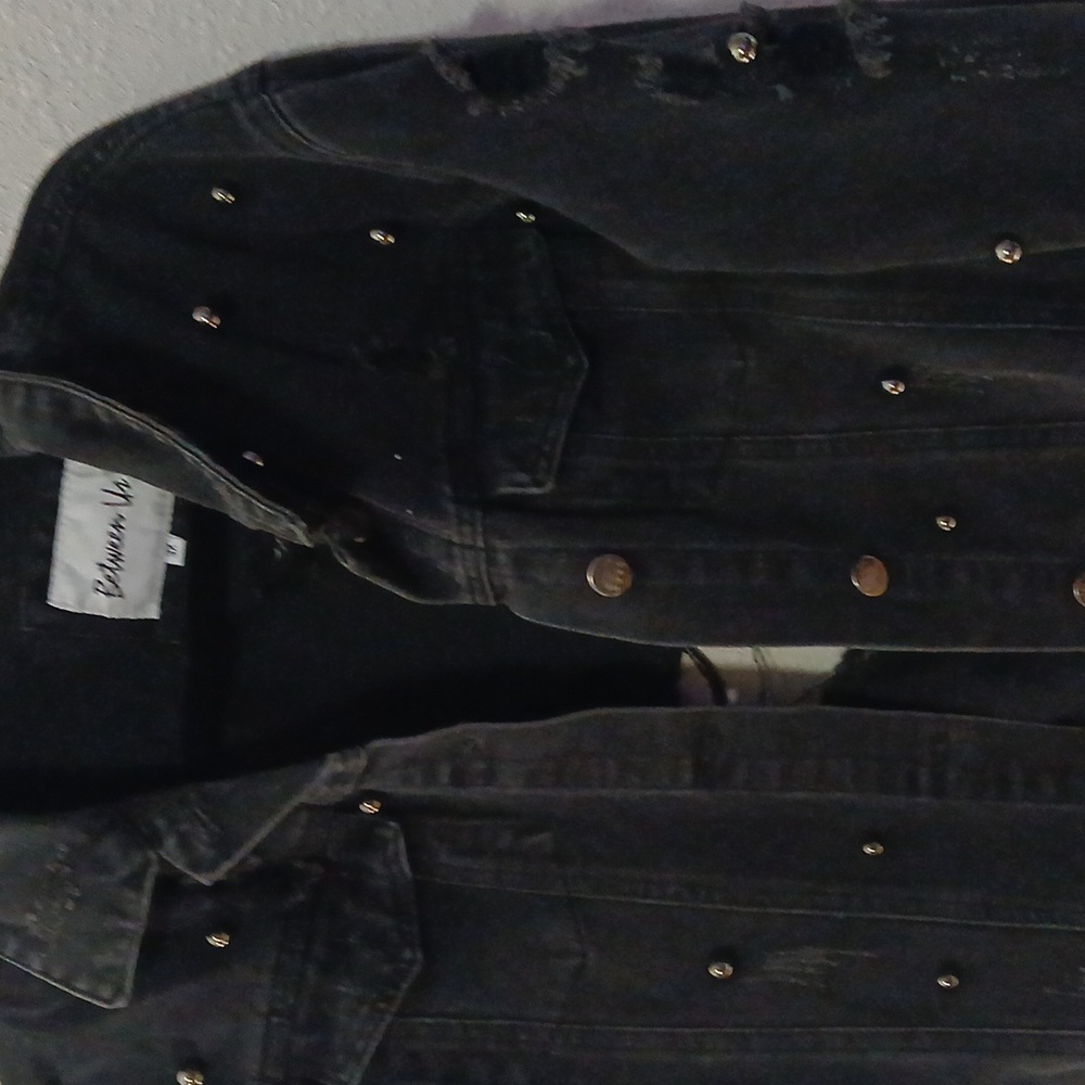Between Us Distress Black Jacket - Picture 5 of 9